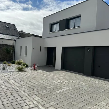 Maison Contemporaine Avec Piscine Et