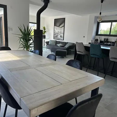 Maison Contemporaine Avec Piscine Et Villa Guérande